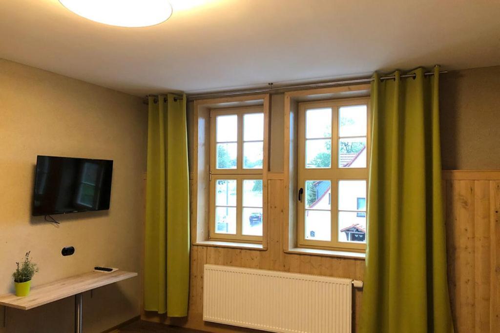 Teutsche Schule Hotel Schleusingen ภายนอก รูปภาพ