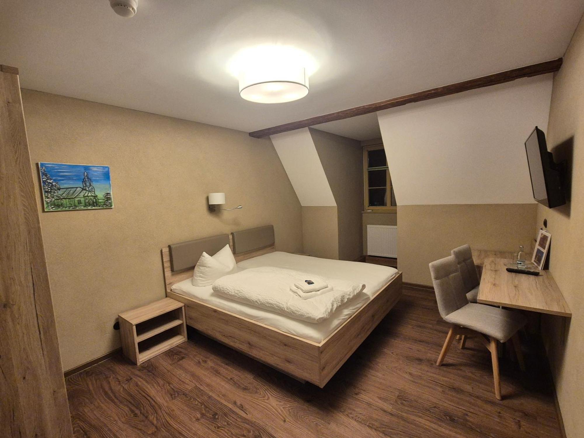 Teutsche Schule Hotel Schleusingen ภายนอก รูปภาพ